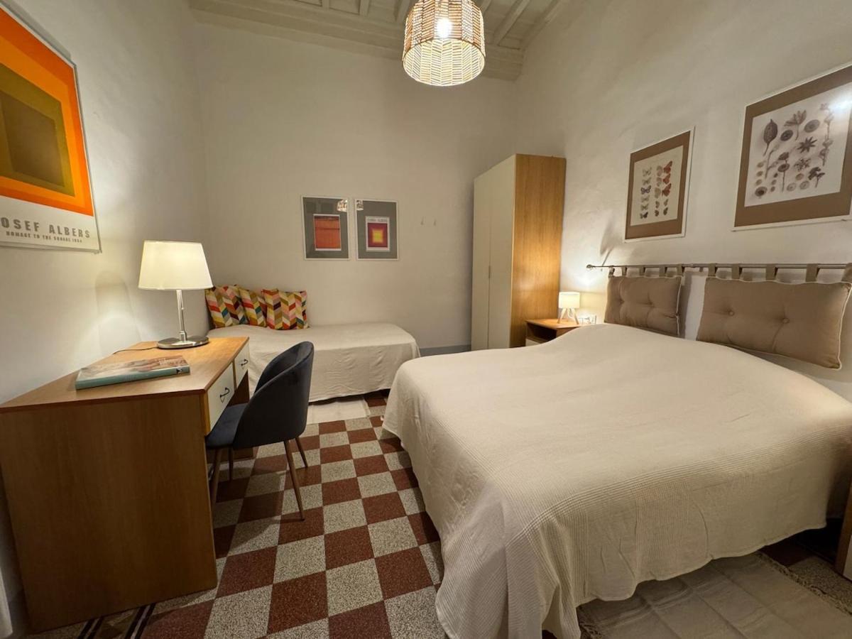 Ambrogio 33 - Three Bedrooms Three Bathrooms * Florence